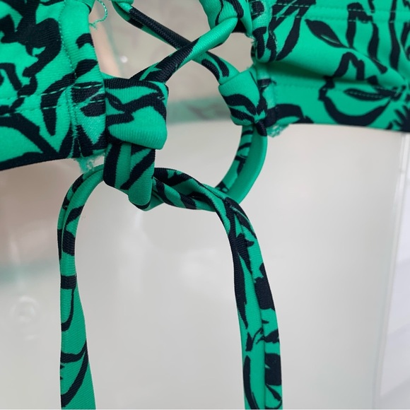 Isabel Maternity by Ingrid & Isabel Green Floral Bikini Top - Picture 2 of 3